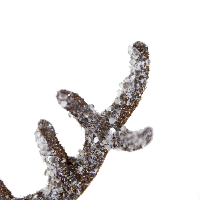 Cerf debout en velours et mousse