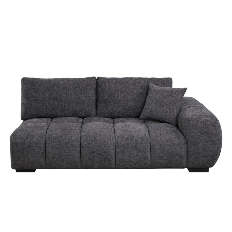Canapé modulaire en chenille gris choisi avec coussins décoratifs et 1 méridienne