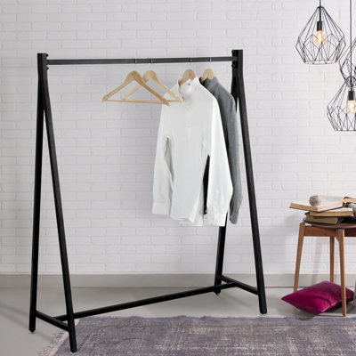 Gearldine 47.2'' Metal Industrial Pipe Clothing Rack
