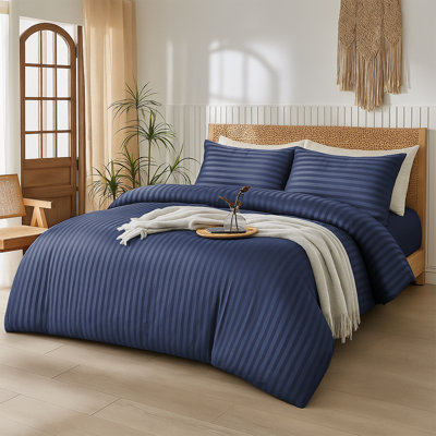 Aspire Homeware 4 Piece Hotel Quality Striped Duvet Bedding Set with Pillowcases and Fitted Sheet for Luxury Bedding Comfort