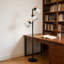 Lampe sur pied réglable à 3 têtes avec abat-jour en verre et base lestée, comprenant des ampoules DEL 3 x 9 W pour le salon, la chambre à coucher, le bureau et l'éclairage ambiant