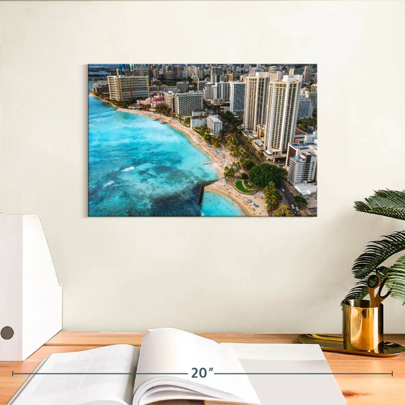 Gillard Waikiki Beach Coastline