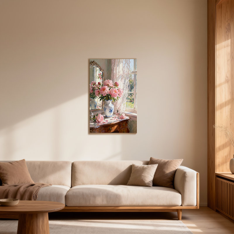 Plantes et fleurs pivoines roses dans un vase bleu près de la fenêtre, H 20 po x l 30 po
