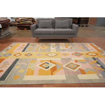 Handwoven Pastel Kilim Area Rug 7x10 for Elegant Interiors