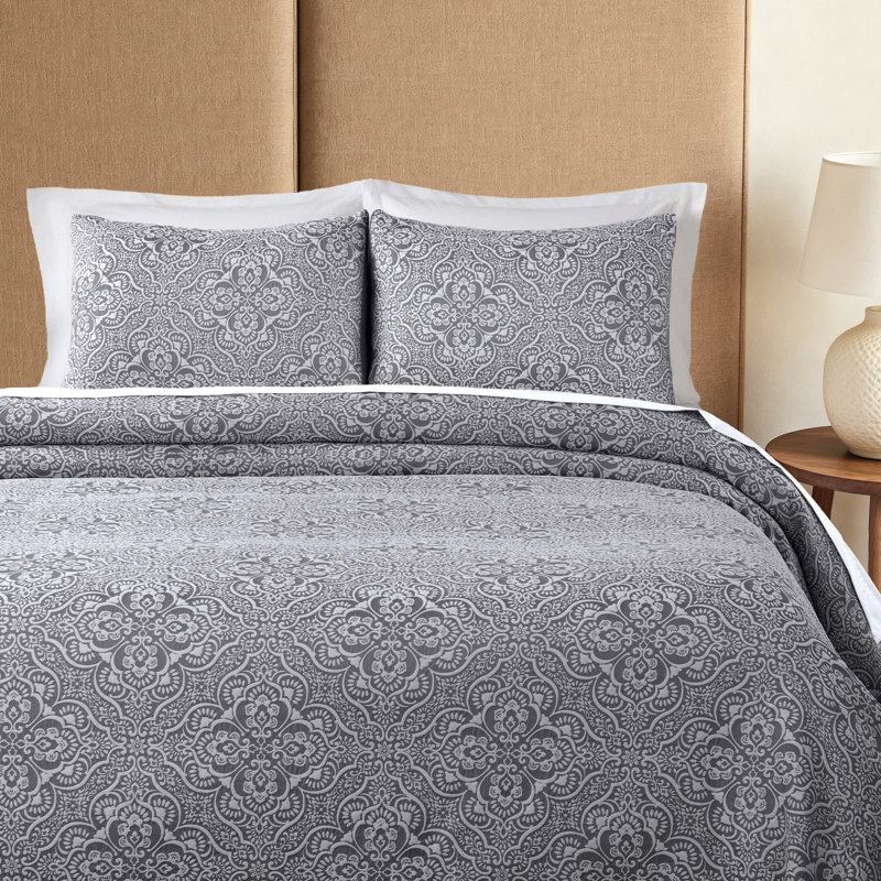  Ensemble de couvre-lit matelassé toutes saisons 3 pièces Nile Mills Everbloom, Floral gris anthracite, Lit double