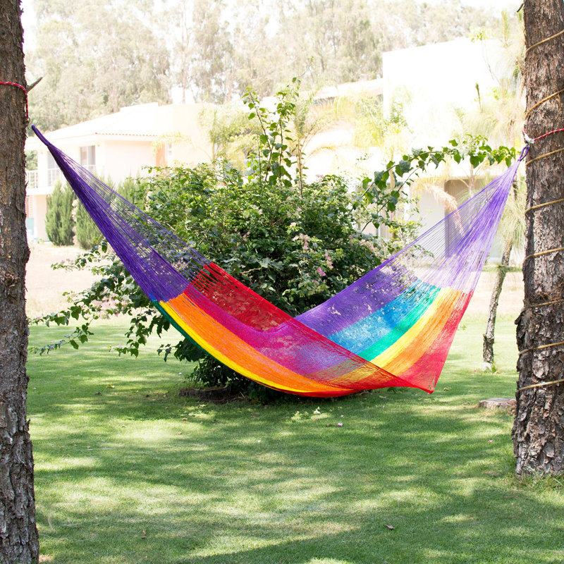 Hamac pour arbre Rahima, Rêve d'arc-en-ciel, 3,9 pi x 13,1 pi