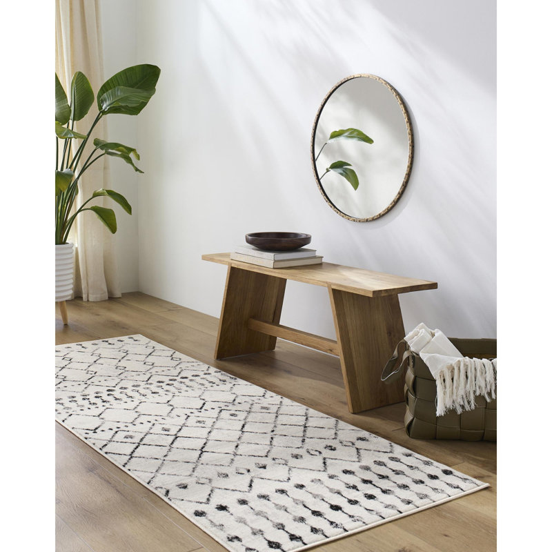 Tapis noir / ivoire Canisha Southwestern, Tapis de couloir 2 pi 7 po x 7 pi 3 po