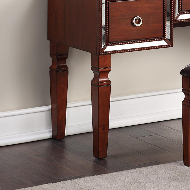 Luxurious Majestic Classic Vanity Set w Stool