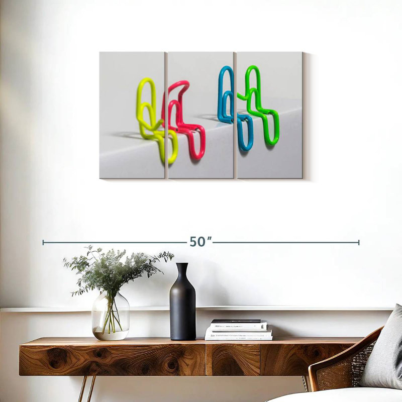 Kerner Paper Clip Couples, 20" H x 33" W