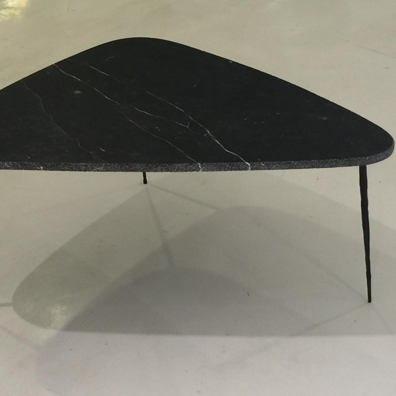 Table basse à quatre pieds avec rangement , Marbre noir