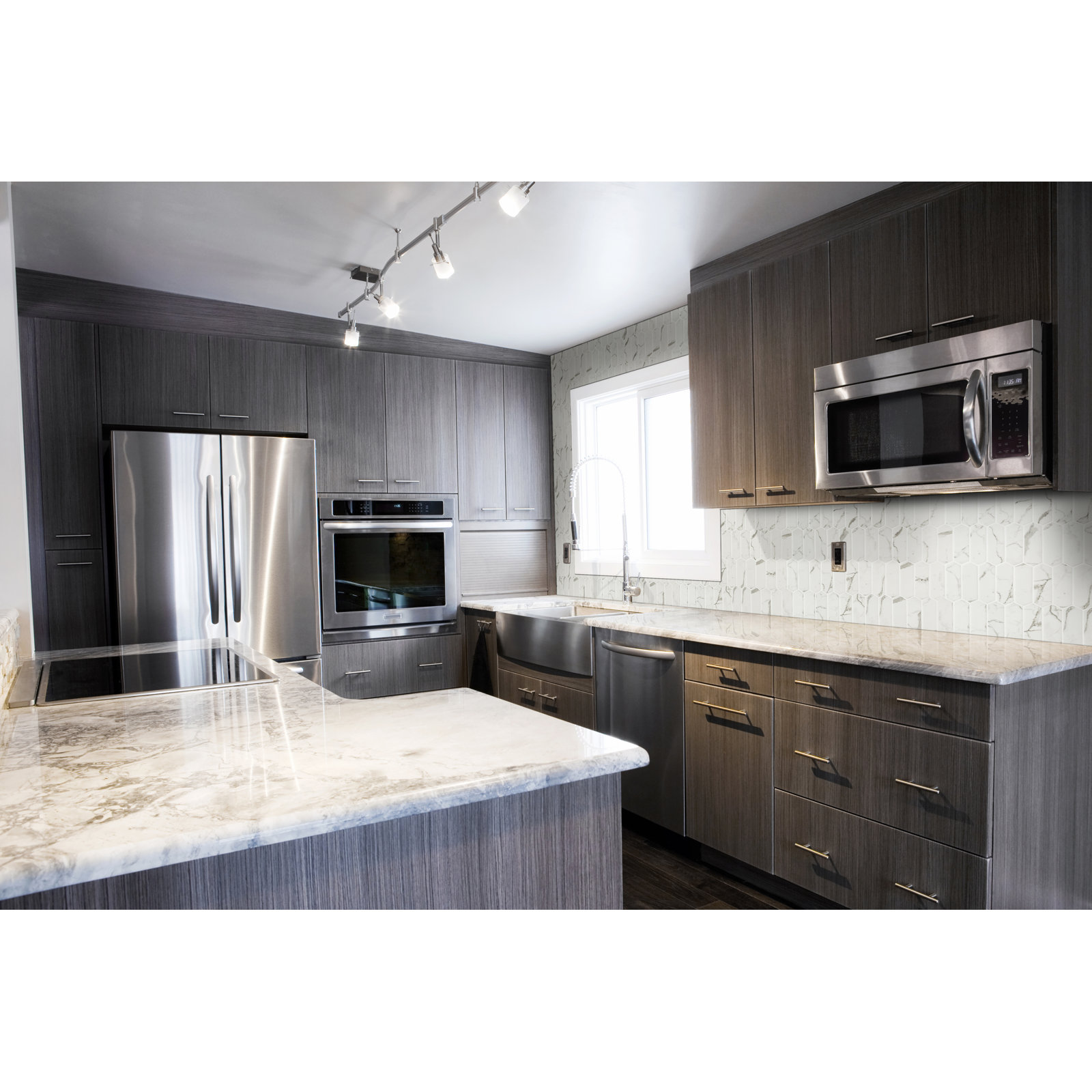 Montessa Petra Velora Spire 10 in. x 14 in. Glossy Glass Mosaic Floor and Wall Tile