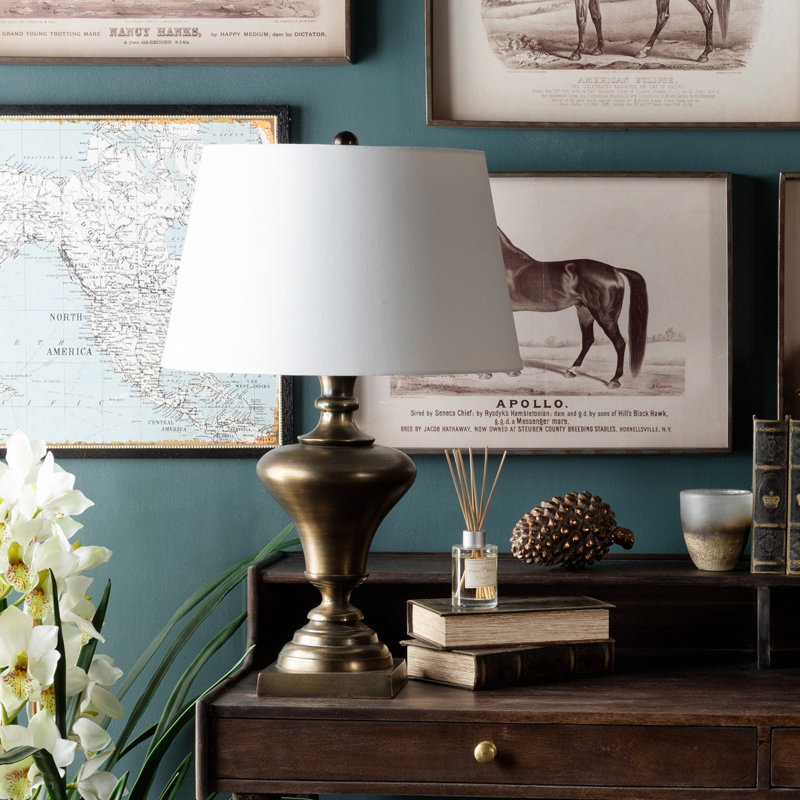 Hensworth Table Lamp