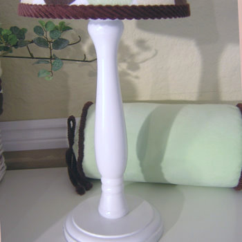 Base de lampe de table blanche 15 po Minky Dot