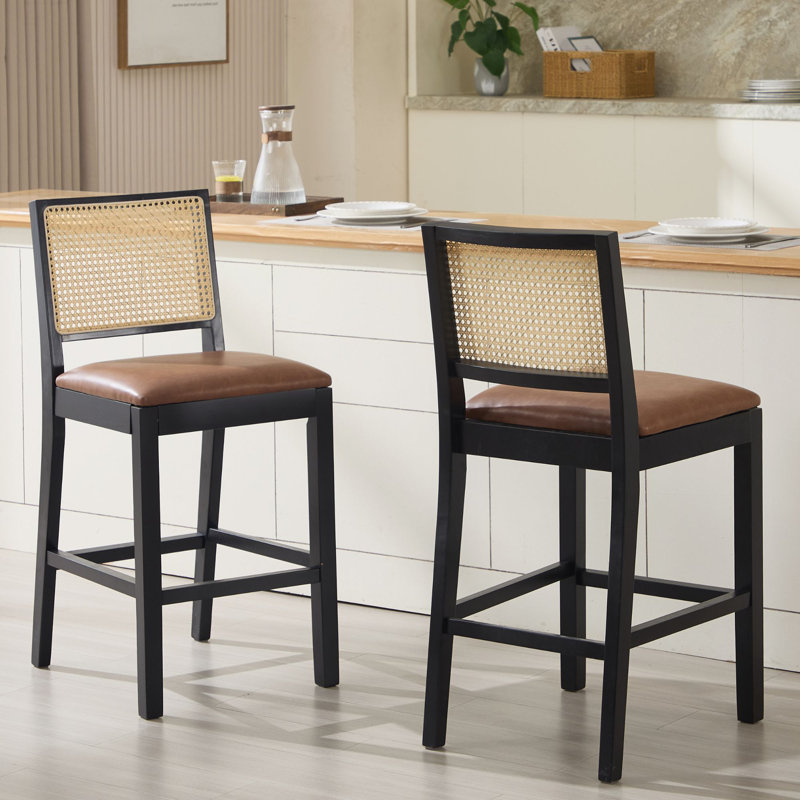 Tabouret de comptoir moderne de 26 po avec dossier en rotin et structure en bois, Noir, Brun