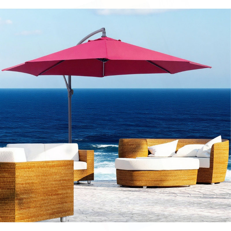 Parasol de patio décalé avec base de parasol en porte-à-faux