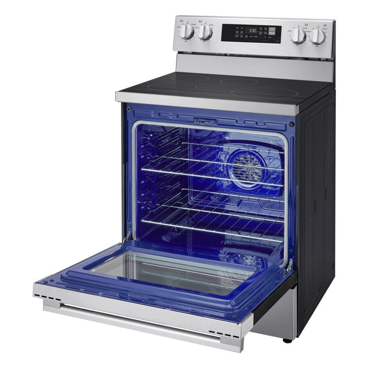 LG 6.3 cu ft Smart Induction Range with ProBake Convection