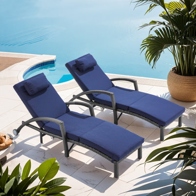 Ensemble de chaises longues d'extérieur, ensemble de 2 chaises longues réglables hydrauliques avec accoudoirs et roues pour la piscine, la cour arrière et la terrasse