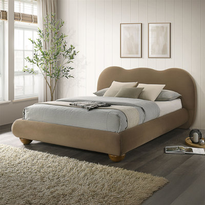 Mobilier de chambre à coucher brun avec pieds en bois rembourrés et bouclés