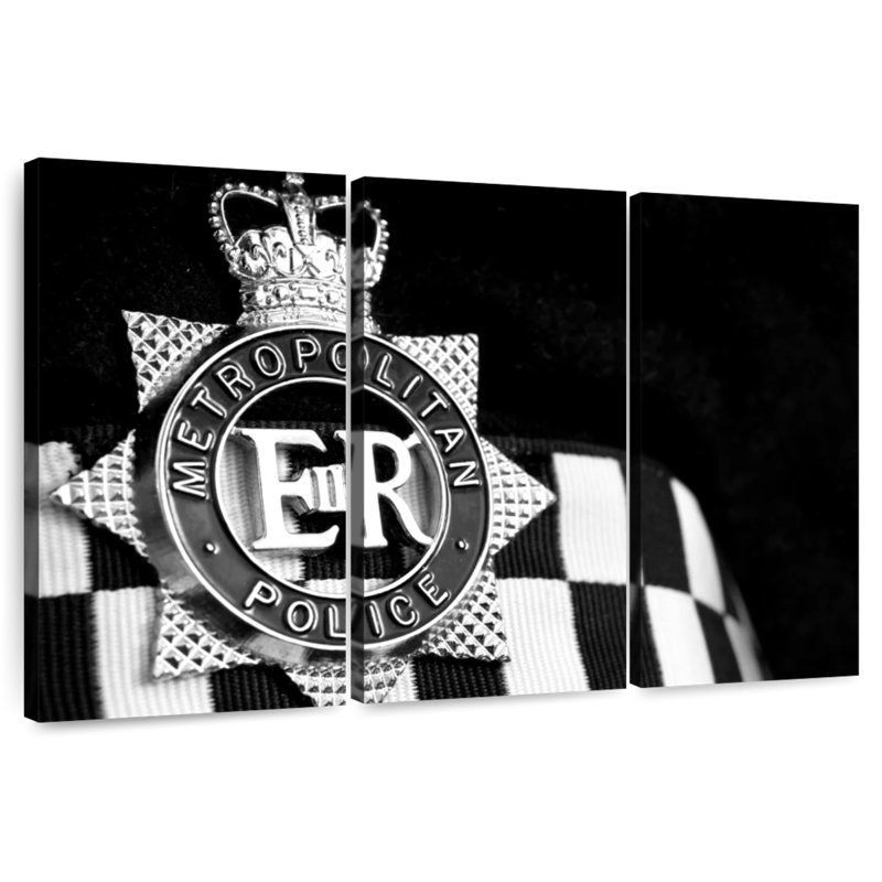 Insigne de la police métropolitaine, H 24 po x l 38 po