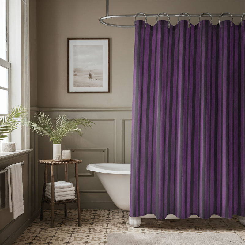 Rideau de douche standard 1 pièce Ghostly Giggles, H 74 po x l 71 po