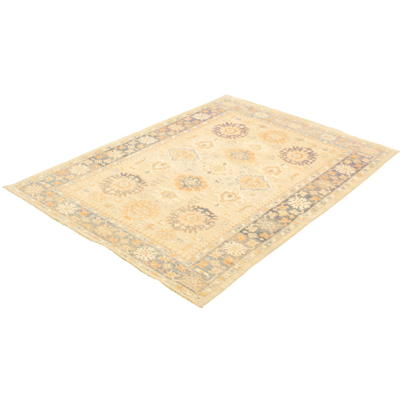 Tapis intérieur en laine 6 pi 4 po x 8 pi 8 po à la main one-of-kind-noué la 2010 ushak Gotar