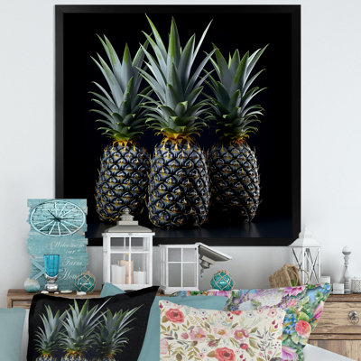 " Spiky Pinapple Shadows "