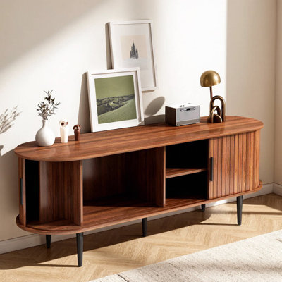 Meuble télé 55 po avec porte coulissante et rangement - meuble multimédia Mid-Century en noyer pour téléviseur de 55 po ou moins, meuble audio-vidéo avec meuble pour le salon, la chambre à coucher ou le bureau