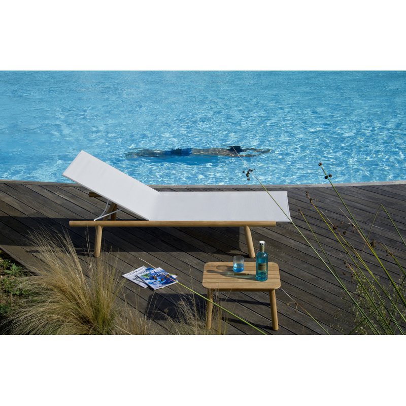 Pevero Outdoor Chaise Lounge