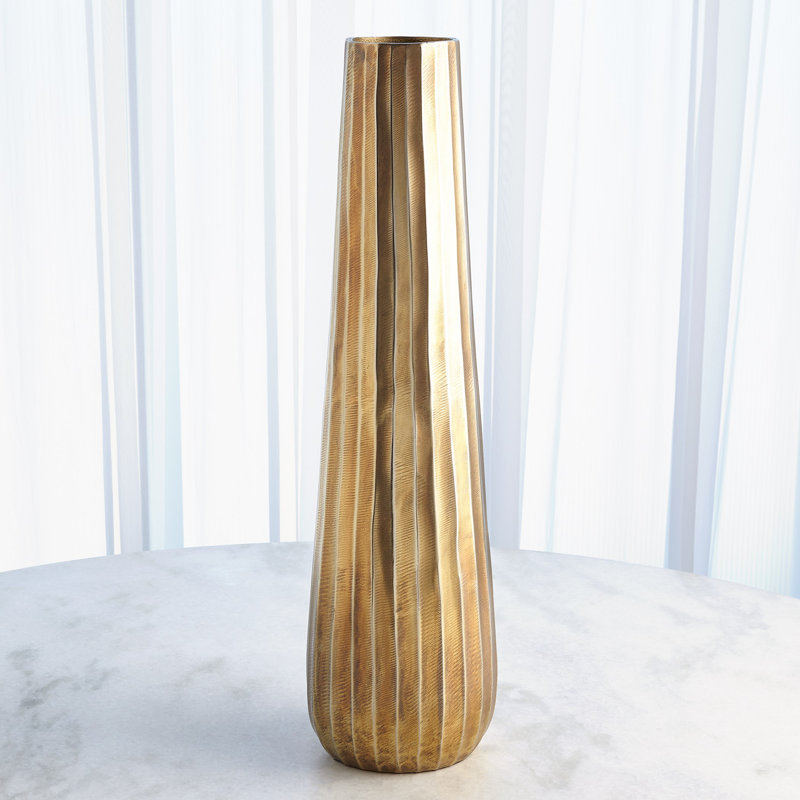 Vase rond en laiton antique, H 27,5 po x l 7,5 po x P 7,5 po