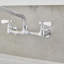 Robinet de salle de bains mural