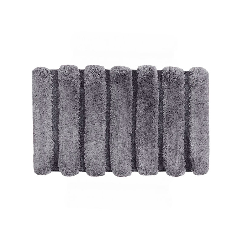 Tapis gris 21 po x 34 po