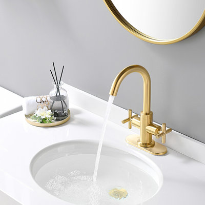 Centerset 2-handle Bathroom Faucet with Drain Assembly