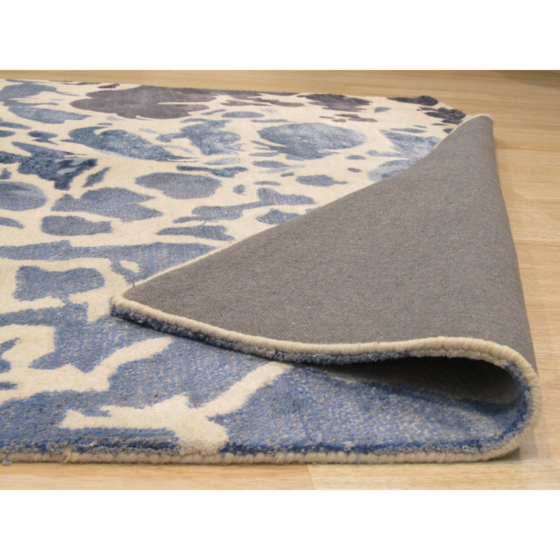 Hand Tufted Wool Floral Area Rug, 8' x 10'