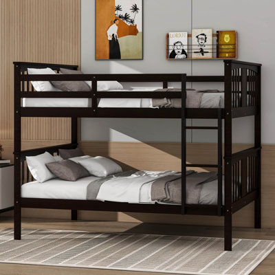 Lit superposé double au dessus d'un lit double avec échelle, lits superposés en bois