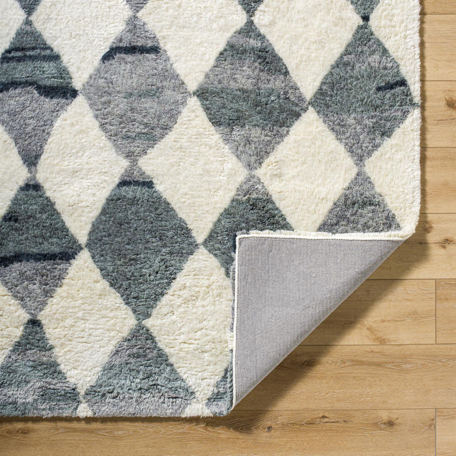 Anemone Hand-Tufted Moroccan Shag Rug, Rectangle 2' x 3'