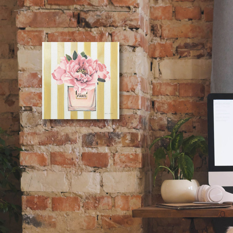 «Forever Fashion Perfume» par Marco Fabiano, art mural sur toile, H 12 po x l 12 po x P 0,75 po