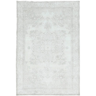 Diontre Antique Muted Floral Classic 6'5X9'4 Handmade Distressed Vintage Oriental Rug