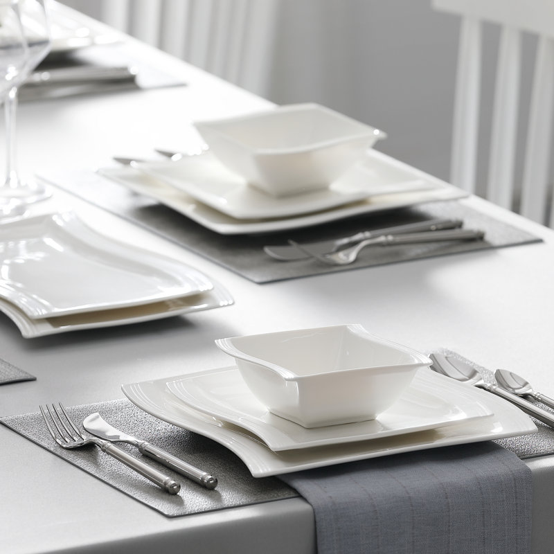 26-Piece Porcelain China Dinnerware Set, Service For 6 