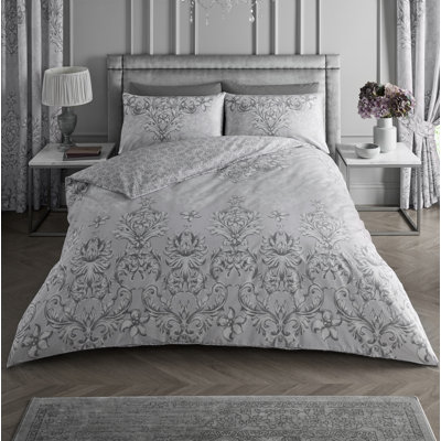 Cotton Blend Damask Duvet Cover Set with Pillowcases