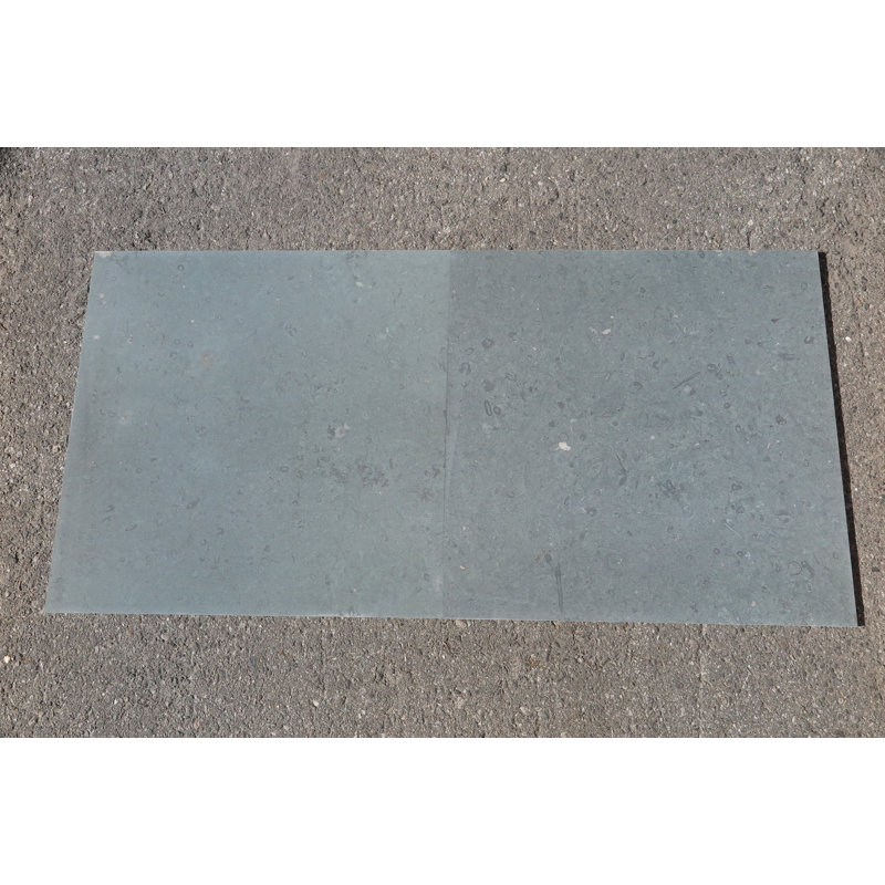 Carreau de mur et de sol en pierre calcaire 24 po x 24 po, Gris pierre