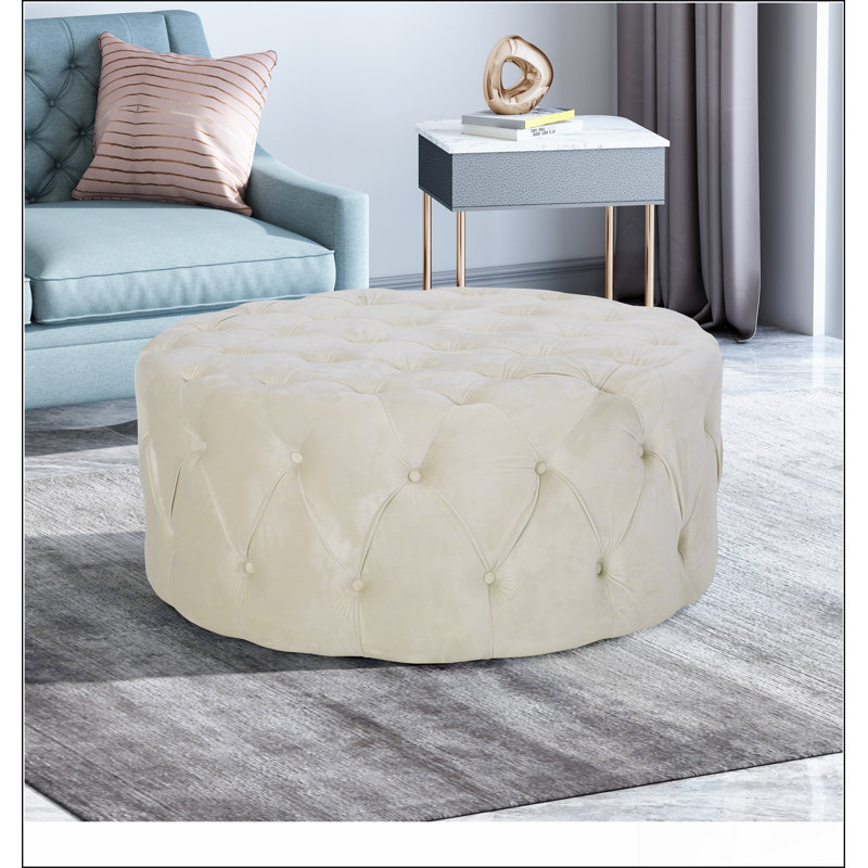 OTTOMAN A solid basic framework, comfortable, durable and beautiful
