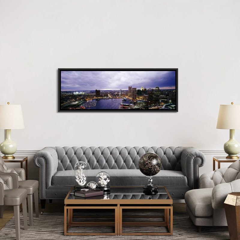 «Buildings Lit Up at Dusk, Baltimore, Maryland», reproduction de photo sur toile, H 20 po x l 60 po x P 1,5 po