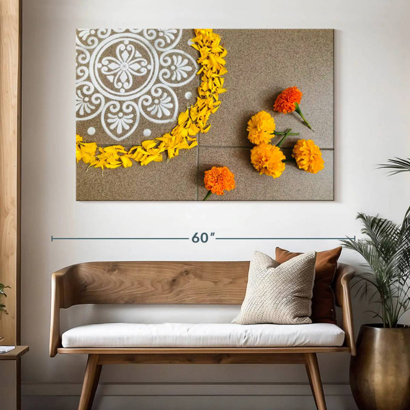 Adella Rangoli avec des soucis, H 34 po x l 51 po