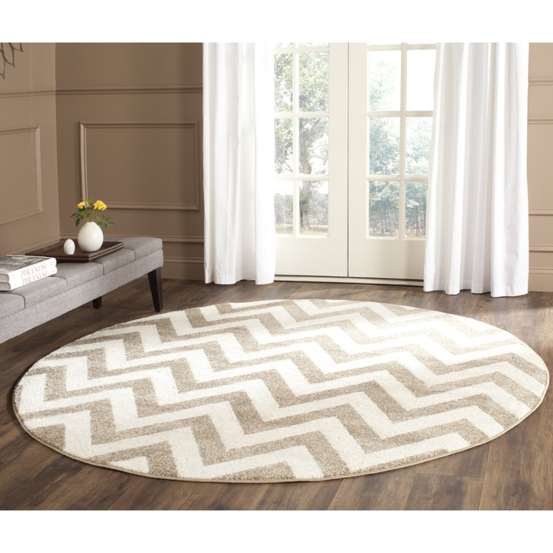 Falstaff Performance Chevron Rug, Round 7'