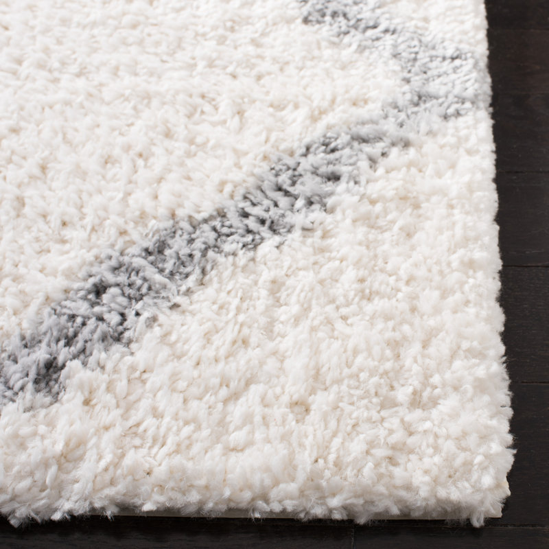 Guernsey Geometric Area Rug, Rectangle 183 x 274 cm