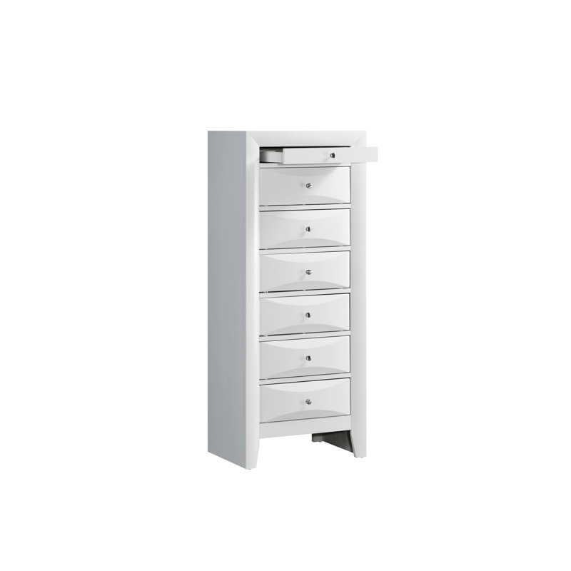 Marilla 23'' W 7 - Drawer Dresser, White
