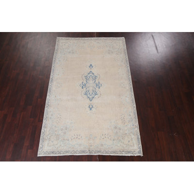 Tapis traditionnel rétro vieilli 7 x 10