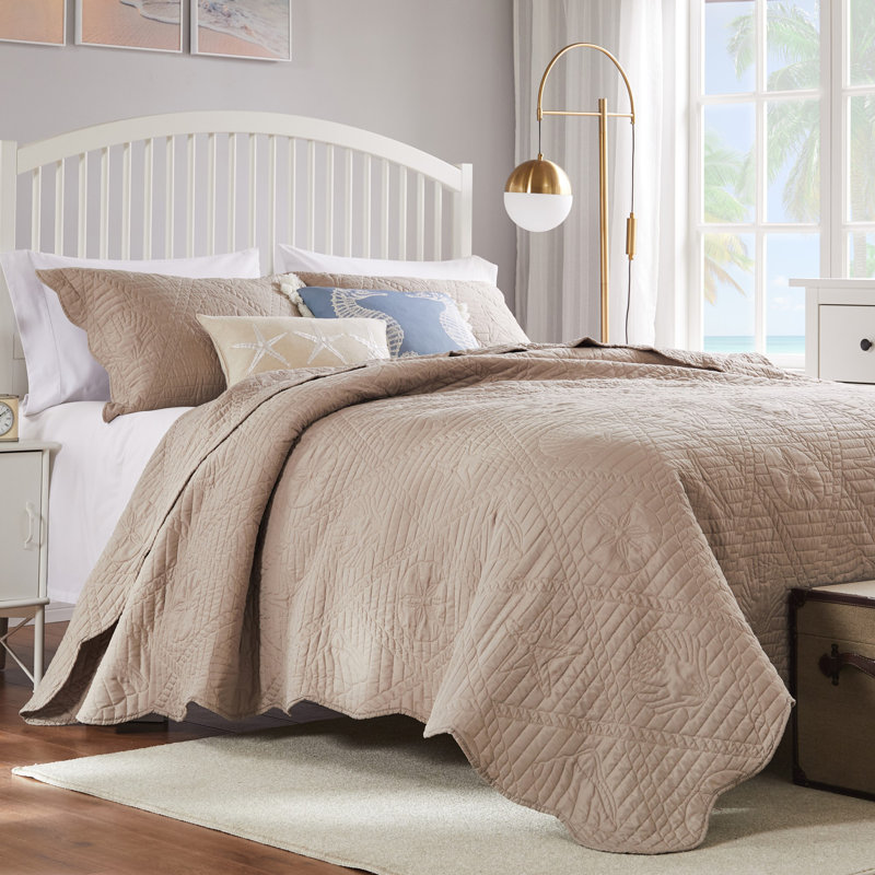 La Jolla Coastal Quilt Set, Taupe, Full/Queen Quilt + 2 Standard Shams