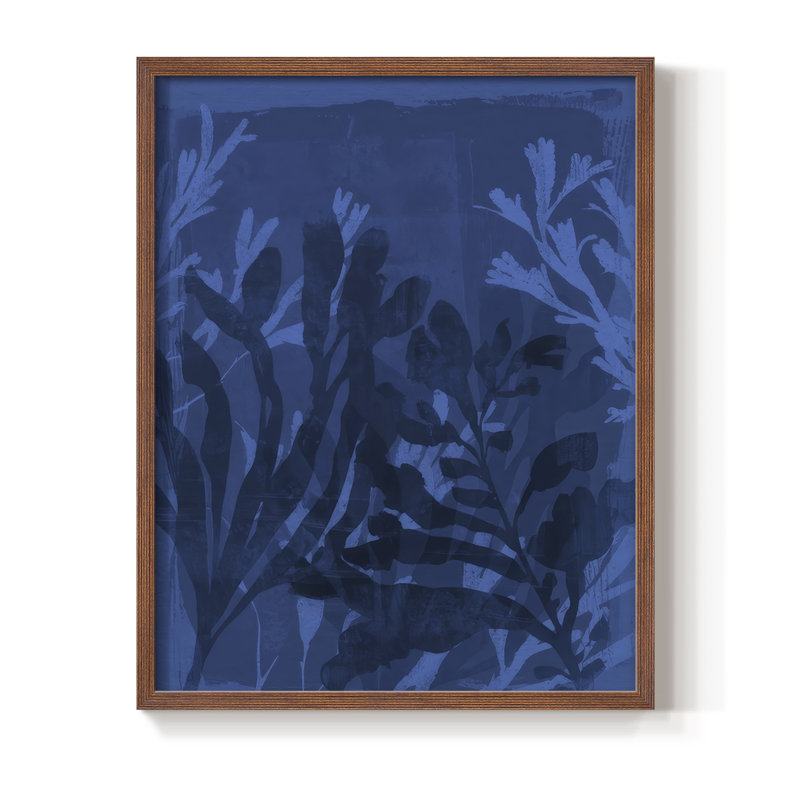Sapphire Sea Bloom II, reproduction encadrée - bois massif, H 30 po x l 24 po, Noyer