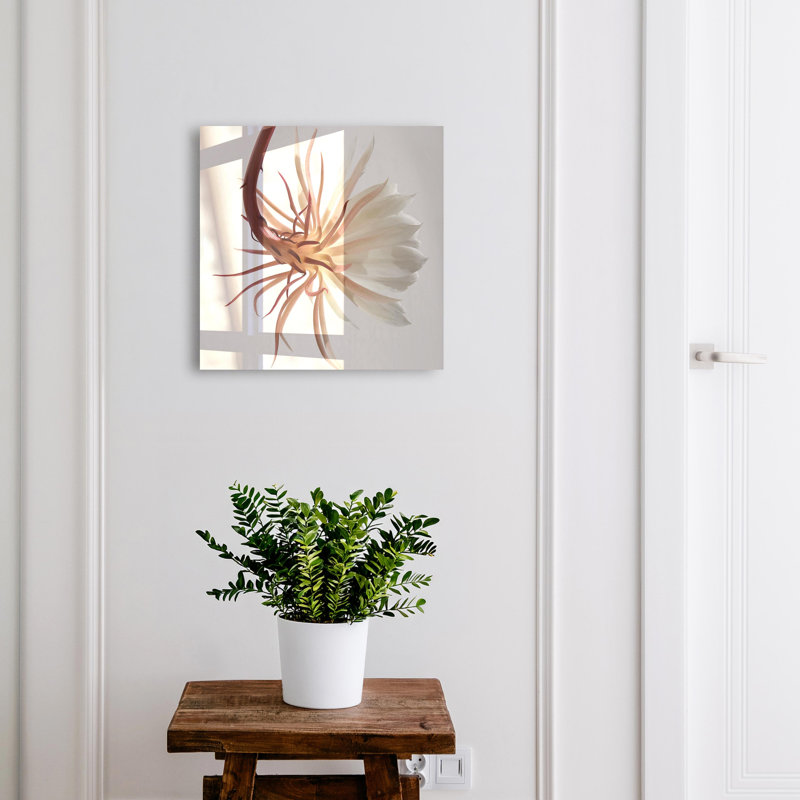 Decorative key box for wall, Opens to the left, 30x30x5, Black, A delicate flower in subtle shades, 
